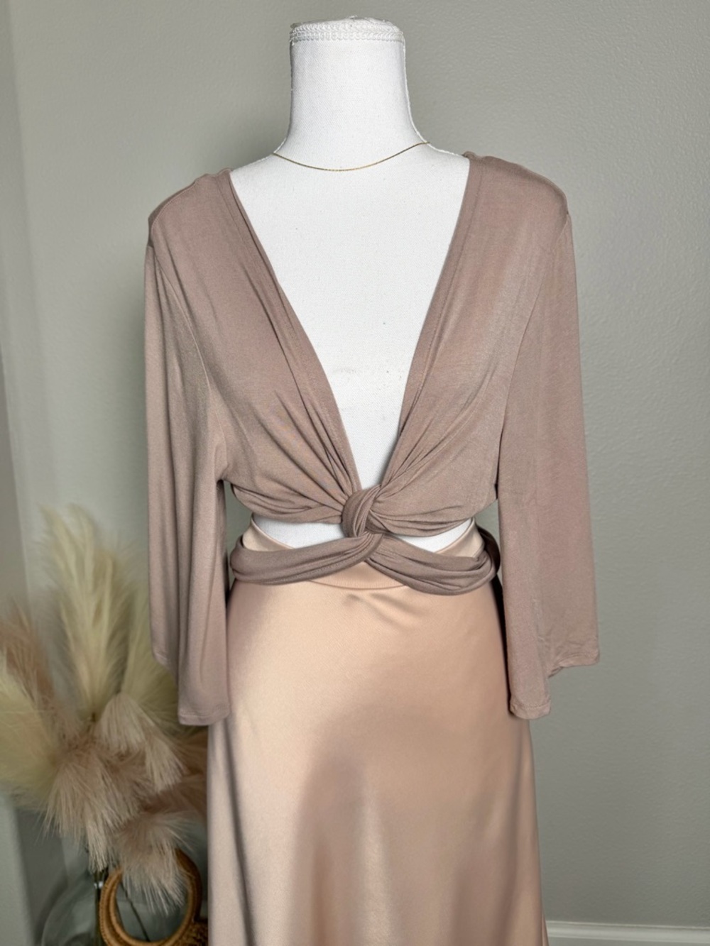 Zenana Outfitters - versatile Brown Crop Wrap Top - Picture 3 of 9